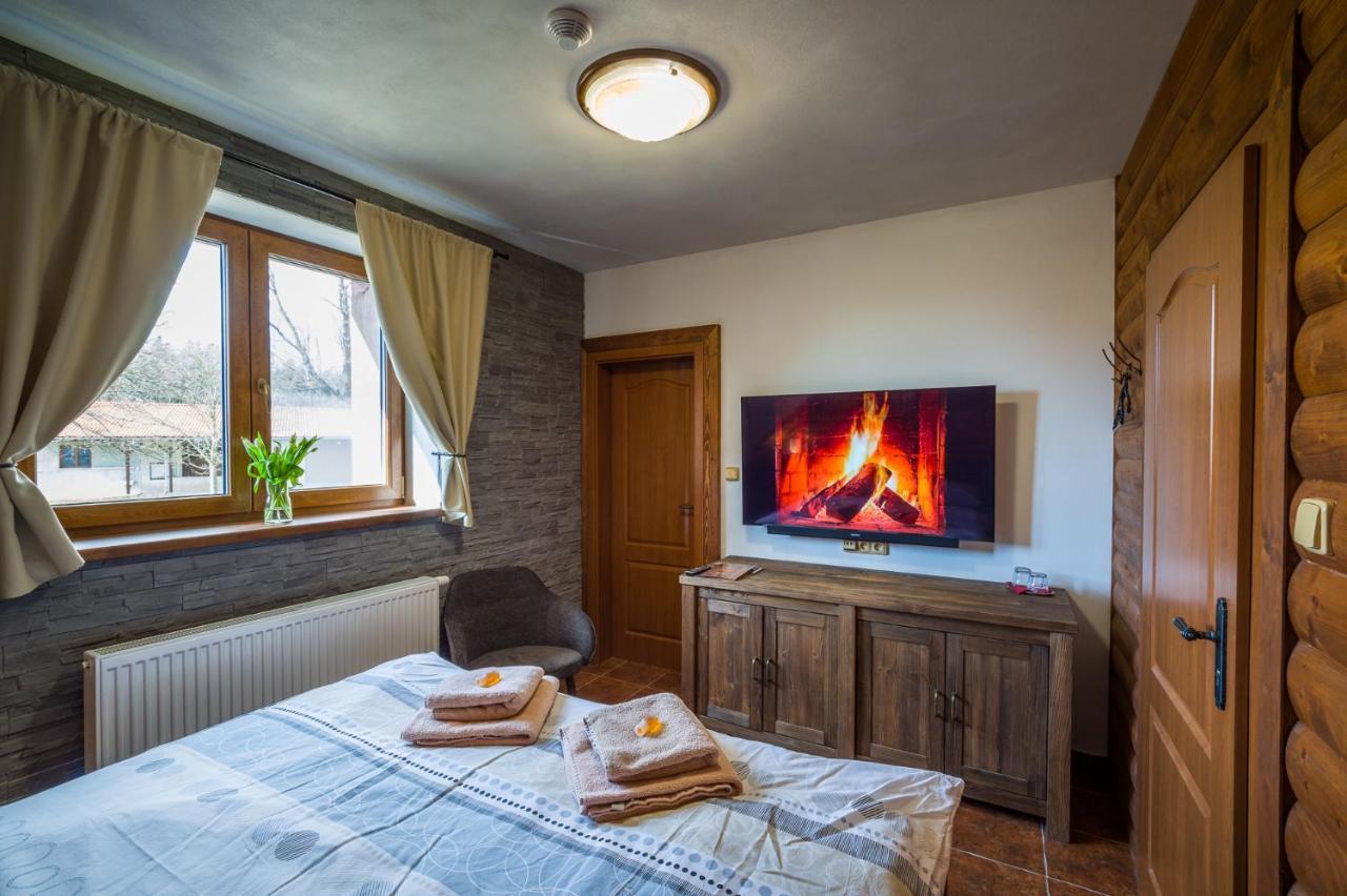 Ranch Jestrebice Hotel Hermanicky Kültér fotó