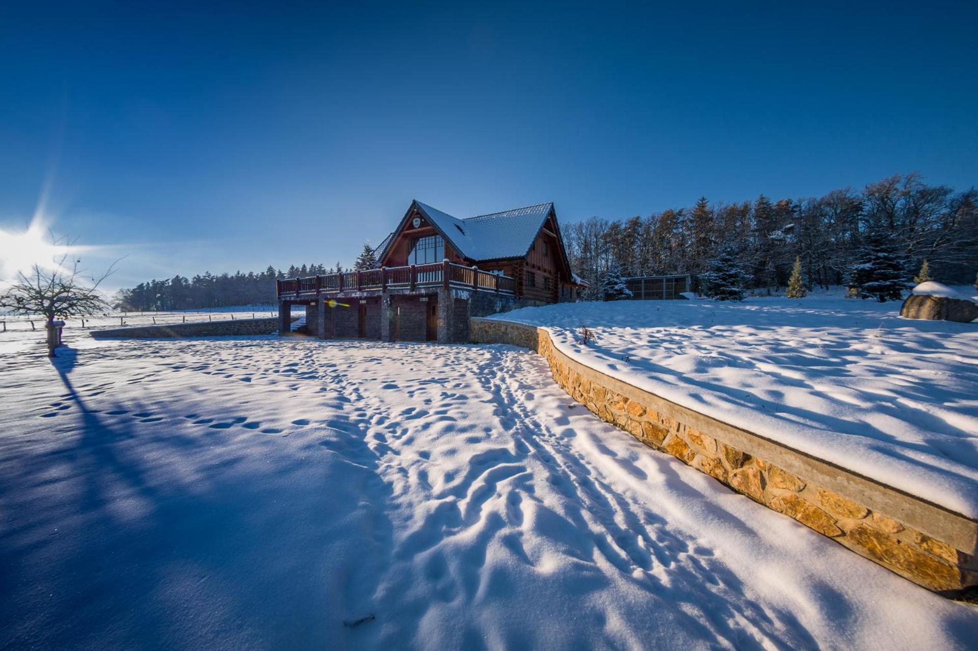 Ranch Jestrebice Hotel Hermanicky Kültér fotó