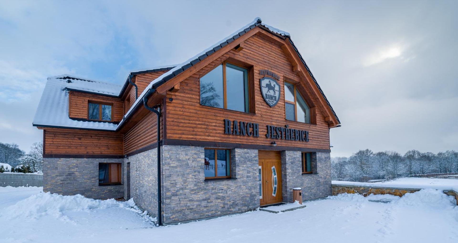 Ranch Jestrebice Hotel Hermanicky Kültér fotó